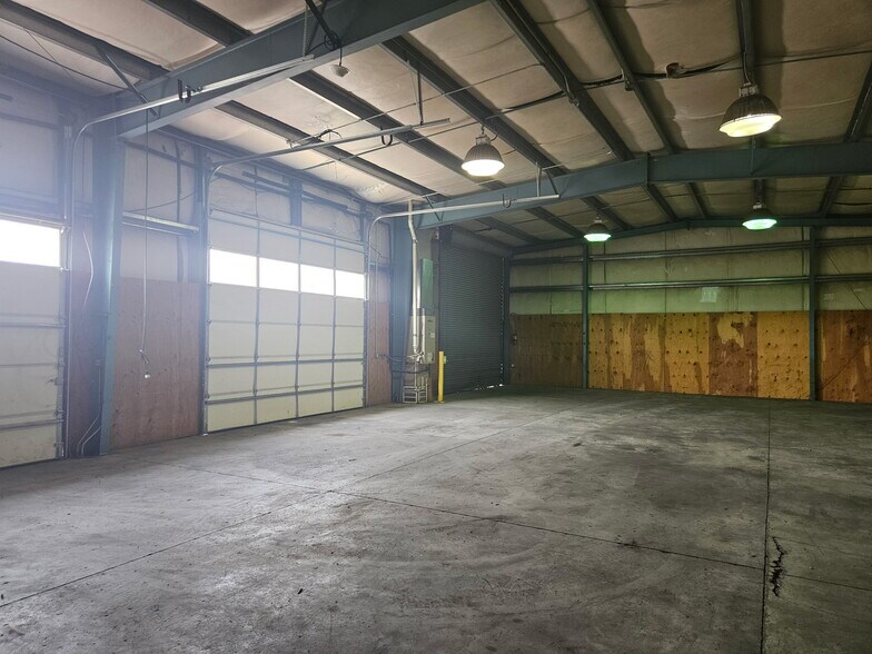 More Photos Of 2939 SW High Desert Dr, Prineville Warehouse For Lease