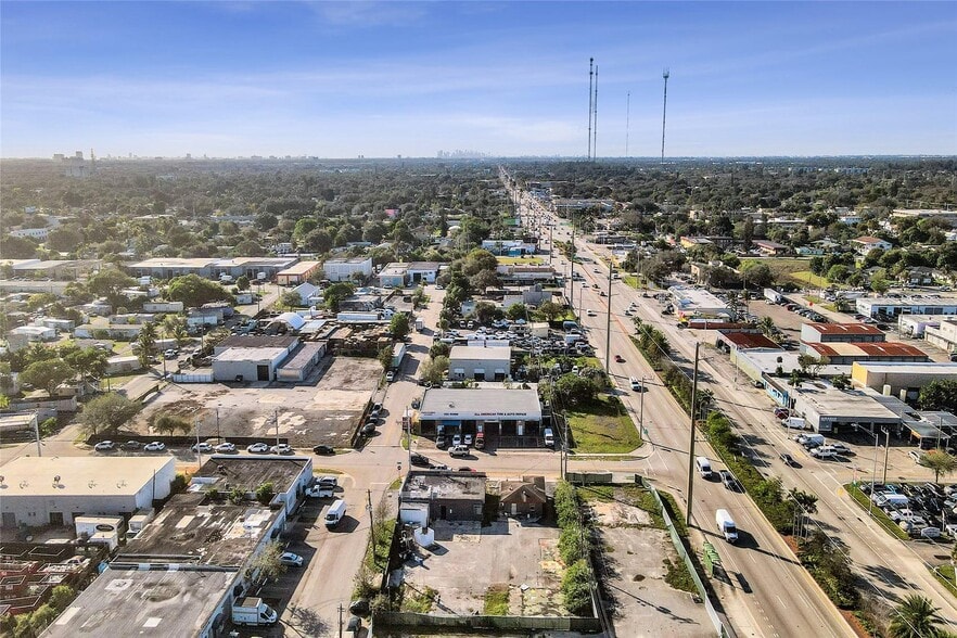 More Photos Of 5960-5992 SW 23rd St, West Park Showroom For Sale