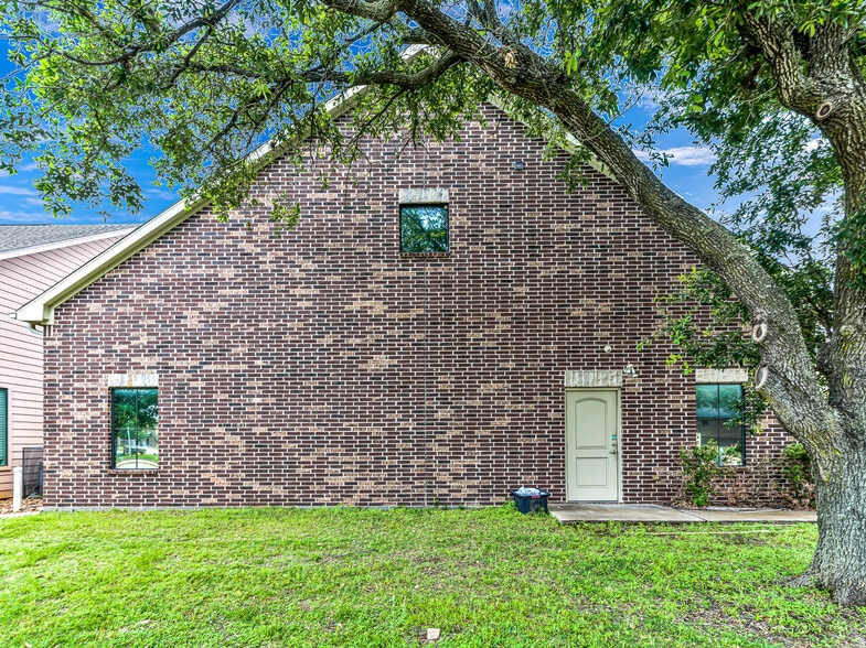 More Photos Of 456 Park Grove Dr, Katy Medical For Lease