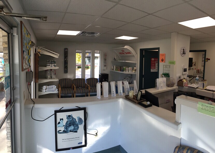 More Photos Of 7530 Mineral Point Rd, Madison General Retail For Sale