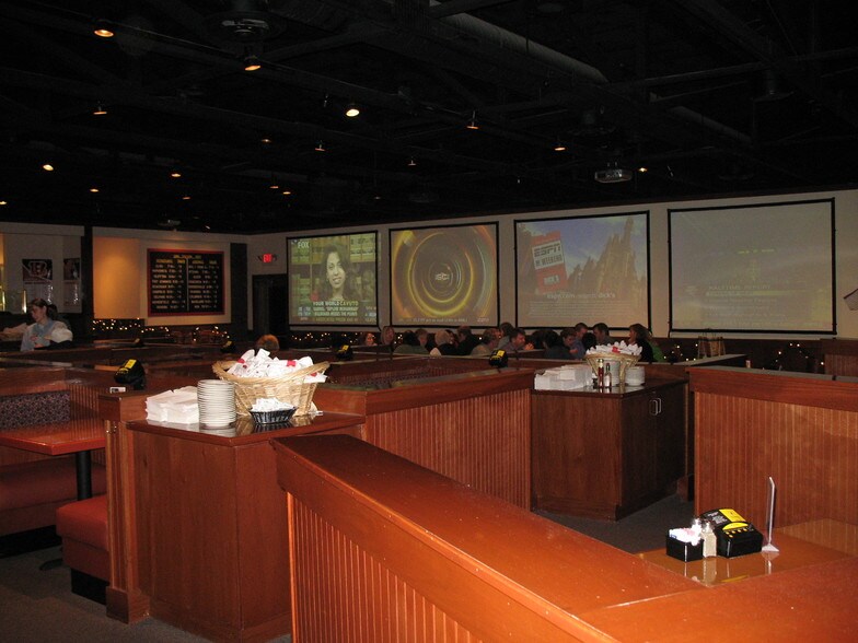 More Photos Of 1507 Harding Hwy, Lima Restaurant For Sale
