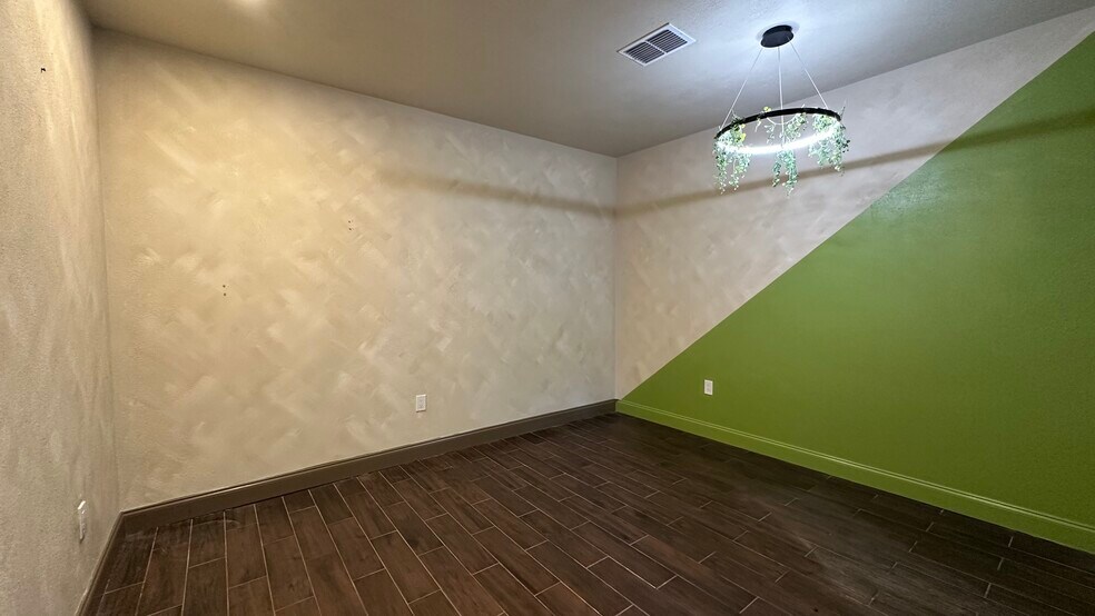 More Photos Of 1707 E Edgewood Dr, Lakeland Medical For Lease