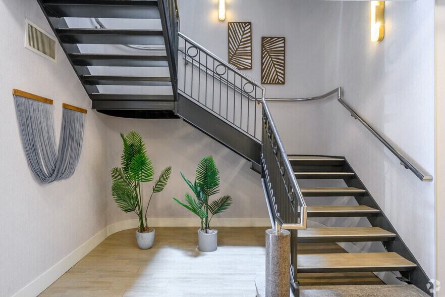 More Photos Of 101 N Union St, Alexandria Office For Lease