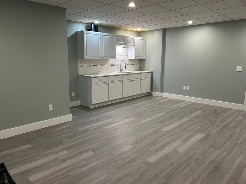 More Photos Of 1595 Elmwood Ave, Rochester Office For Sale