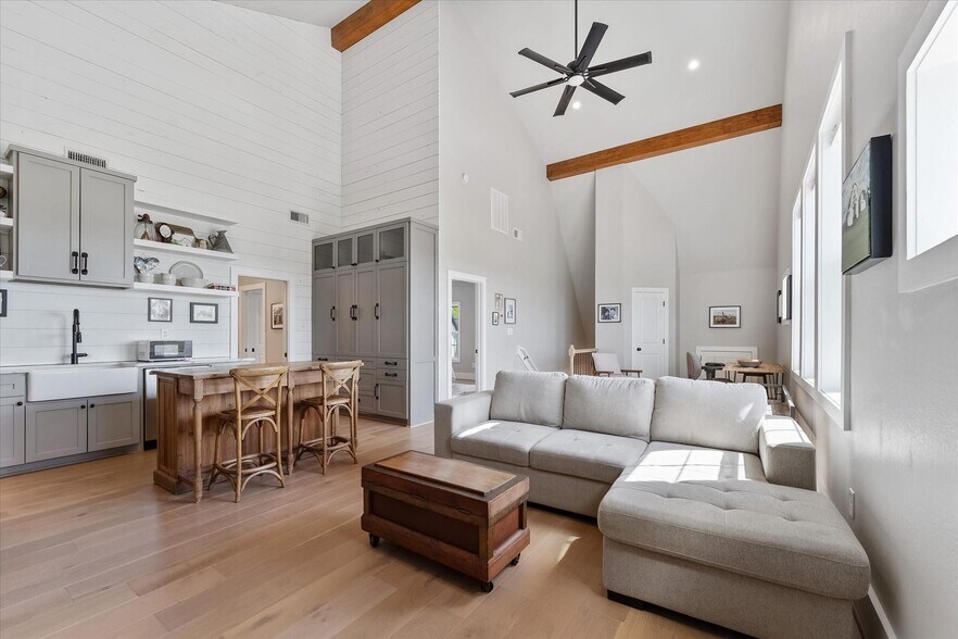 More Photos Of 12162 Wyatt Rd, Montgomery Lodge Meeting Hall For Sale