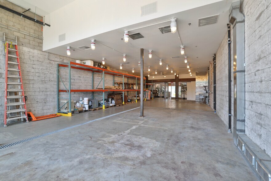 More Photos Of 22549-22551 Foothill Blvd, Hayward Storefront For Sale