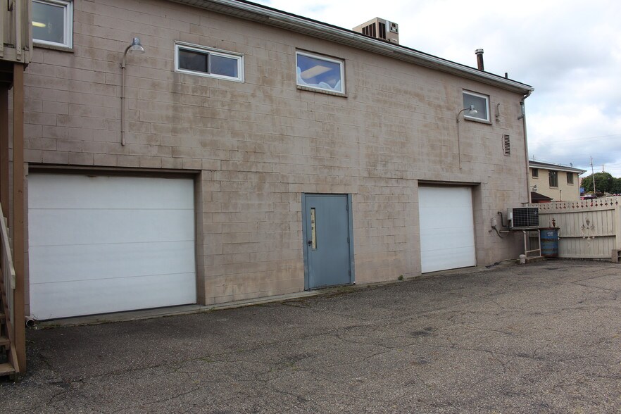 More Photos Of 725 Main St, Wintersville Restaurant For Sale