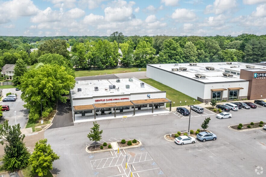 More Photos Of 6016 Stage Rd, Bartlett Storefront For Lease