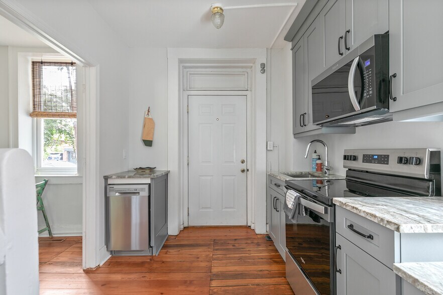 More Photos Of 2608 E Marshall St, Richmond Apartments For Sale