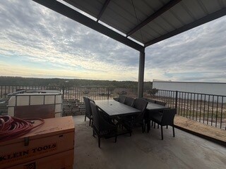 More Photos Of 9313 Circle Dr, Austin Industrial For Sale