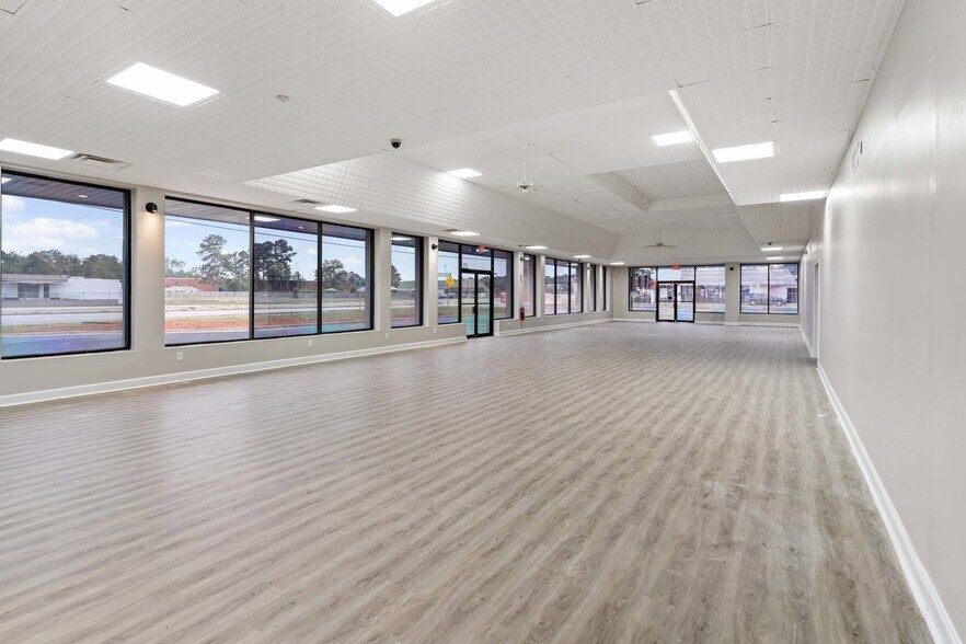 More Photos Of 1809 Gordon Hwy, Augusta Warehouse For Sale