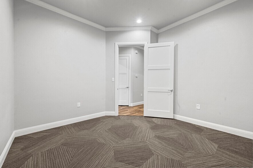 More Photos Of 175 S Kimball Ave, Southlake Office For Lease