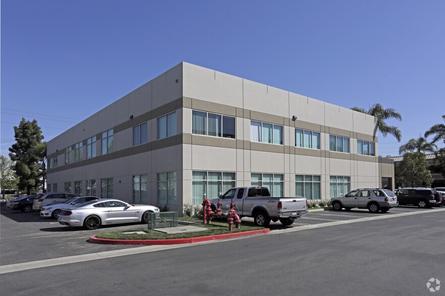 More Photos Of 5912 Bolsa Ave, Huntington Beach Loft Creative Space For Lease