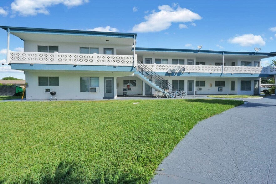 More Photos Of 1241-1251 W River Dr, Margate Apartments For Sale