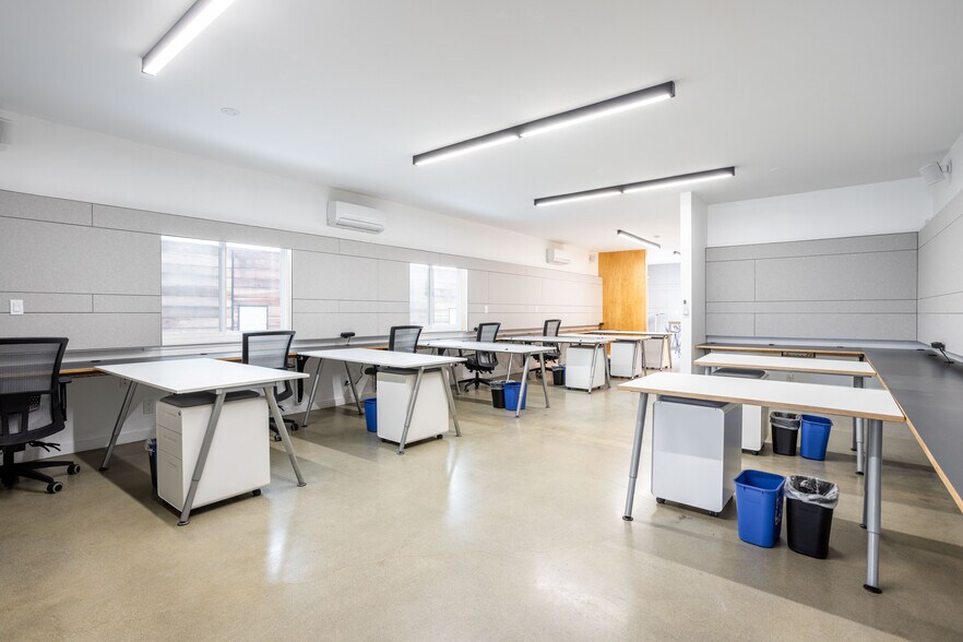 More Photos Of 12421 Venice Blvd, Los Angeles Loft Creative Space For Lease