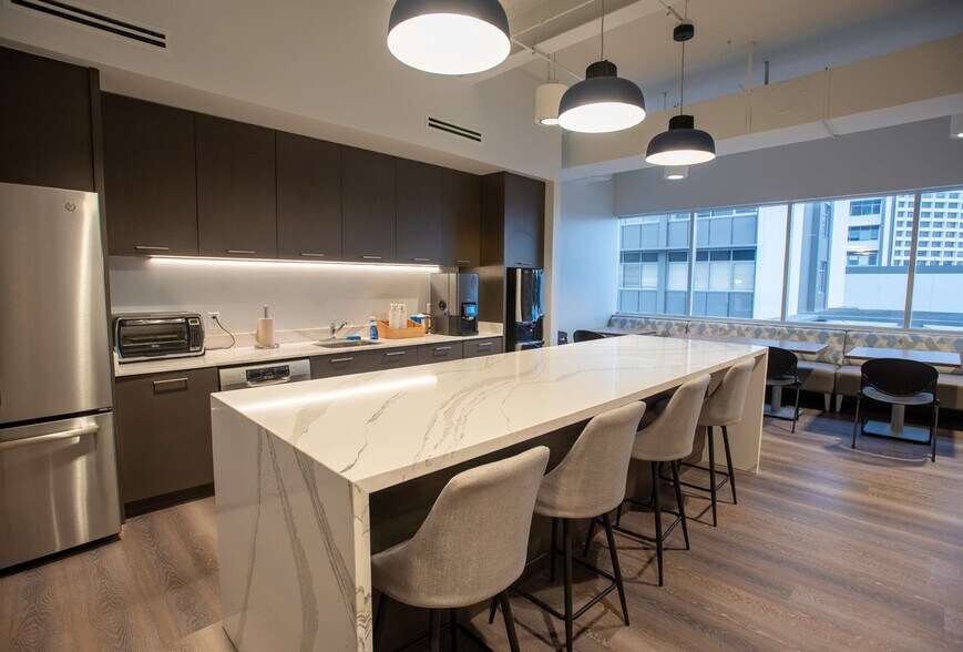 More Photos Of 1311 N Westshore Blvd, Tampa Office For Lease