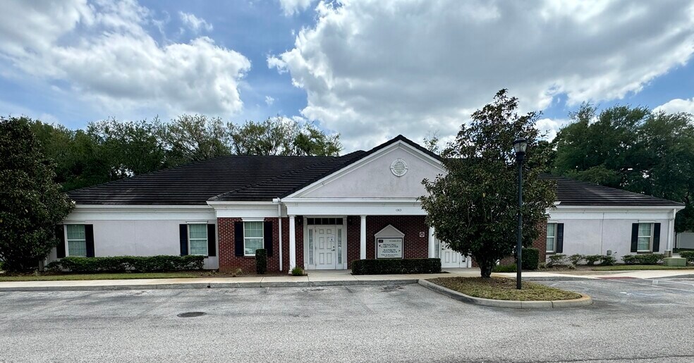 More Photos Of 1383 Providence Rd, Brandon Medical For Sale