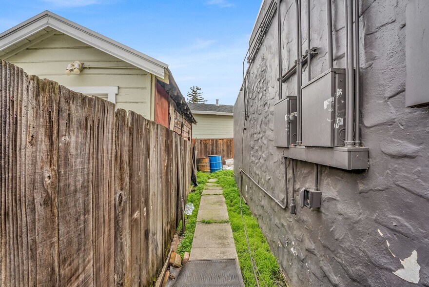 More Photos Of 45 Visitacion Ave, Brisbane Freestanding For Sale