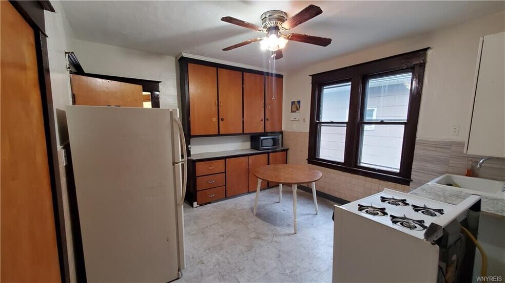 More Photos Of 76 Block St, Buffalo Apartments For Sale