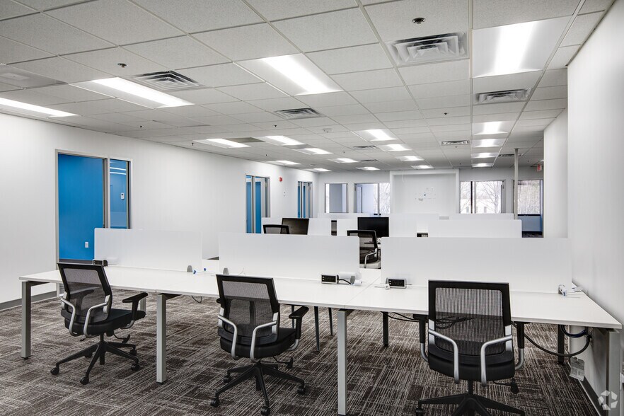 More Photos Of 1320 Old Chain Bridge Rd, McLean Office For Lease