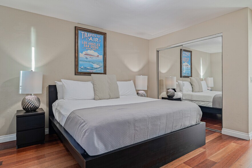 More Photos Of 1352-1364 Sunset Cliffs Blvd, San Diego Apartments For Sale
