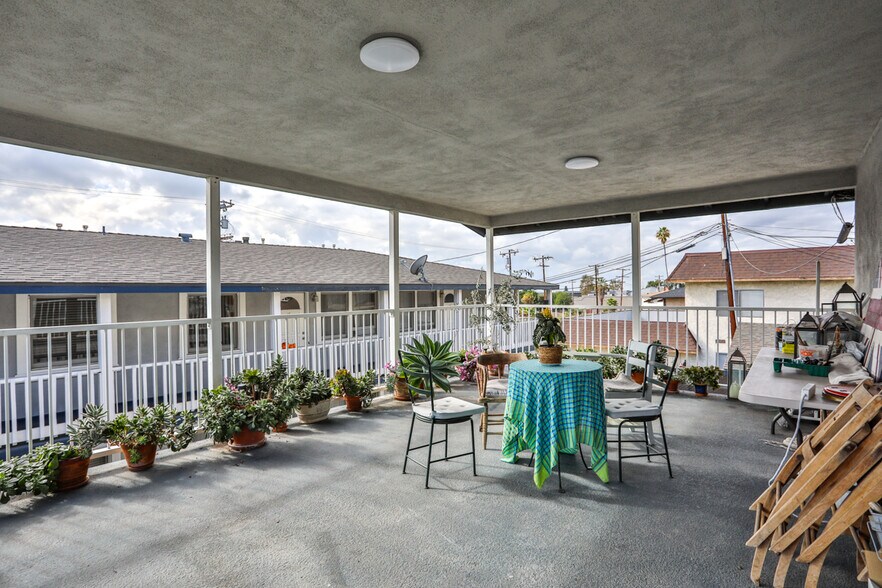 More Photos Of 310 W Mountain View Ave, Glendora Apartments For Sale