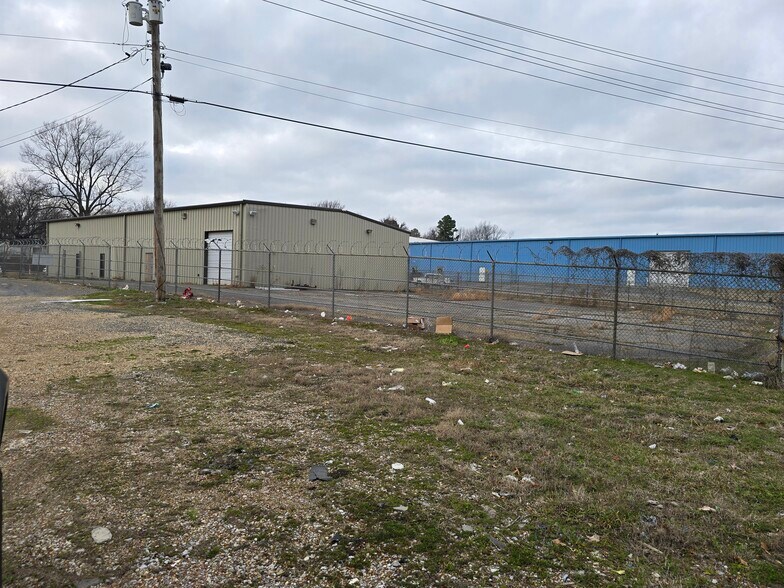 More Photos Of 4848 Getwell Rd, Memphis Warehouse For Sale