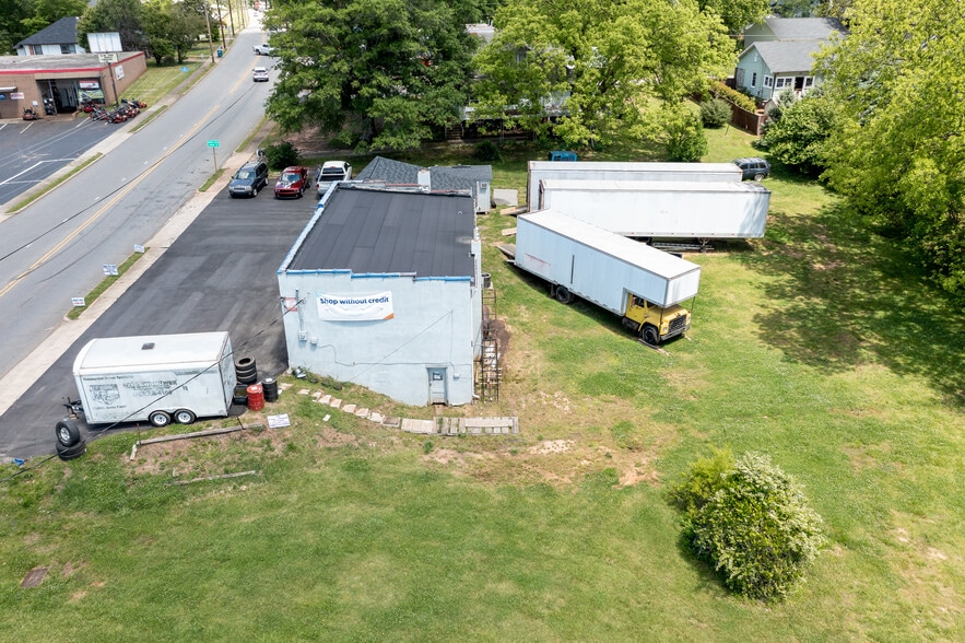 More Photos Of 15 N Carolina Ave, Maiden Auto Repair For Sale