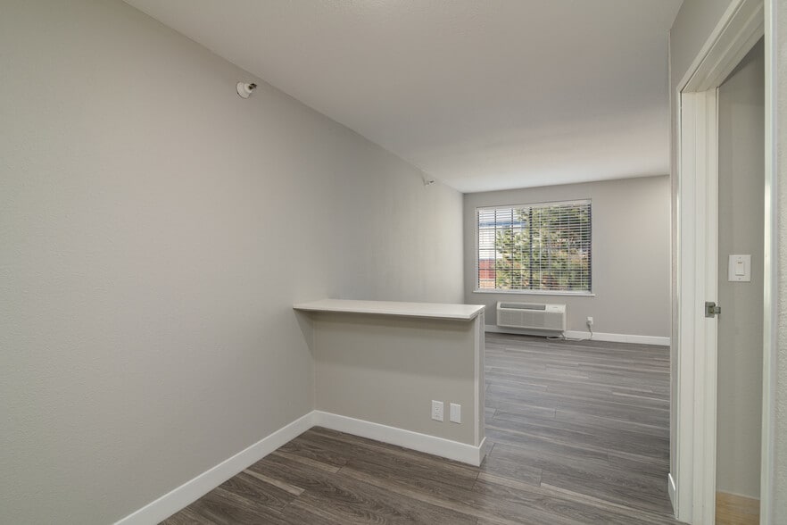 More Photos Of 3211 S 79th East Ave, Tulsa Apartments For Sale