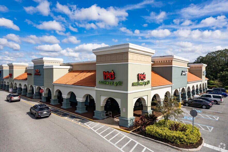 More Photos Of 2202 James L Redman Pky, Plant City General Retail For Lease