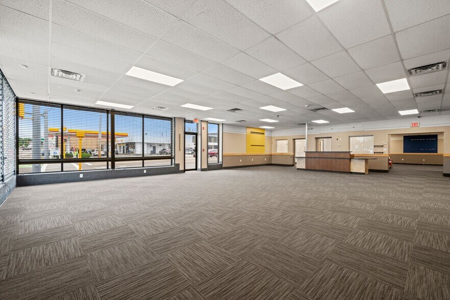 More Photos Of 628 Belmont St, Brockton Freestanding For Lease