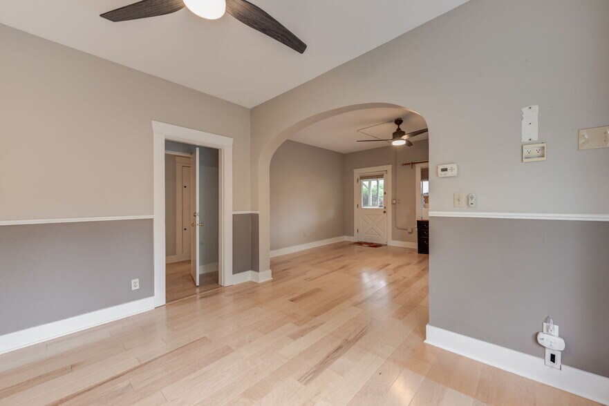 More Photos Of 654 W Main St, Monroe Office For Sale