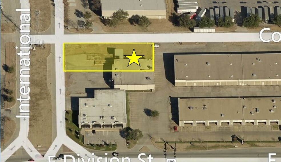 More Photos Of 320-322 International Pky, Arlington Warehouse For Lease