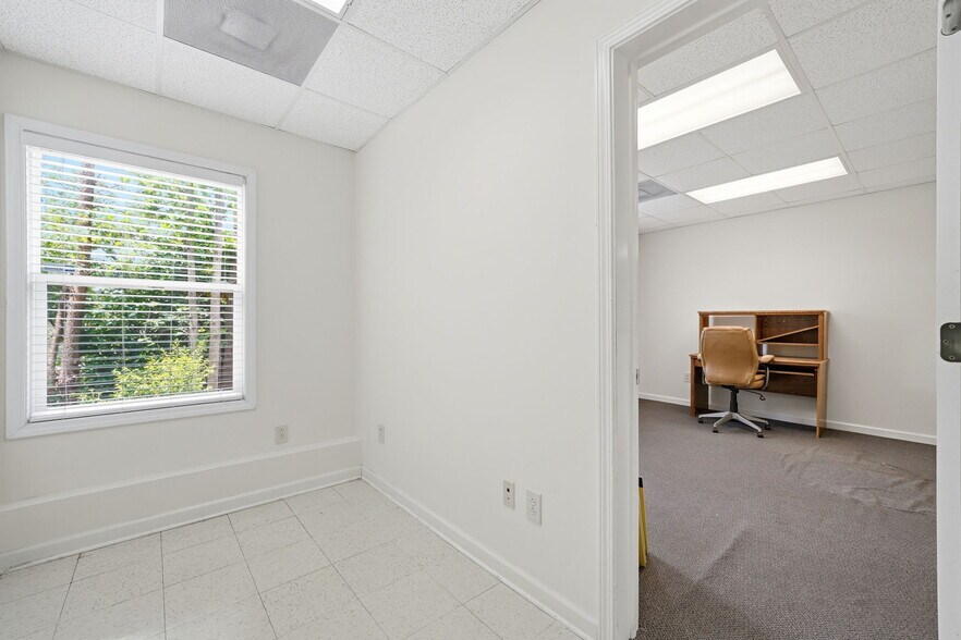 More Photos Of 70 Mountain Dr, Dahlonega Medical For Lease
