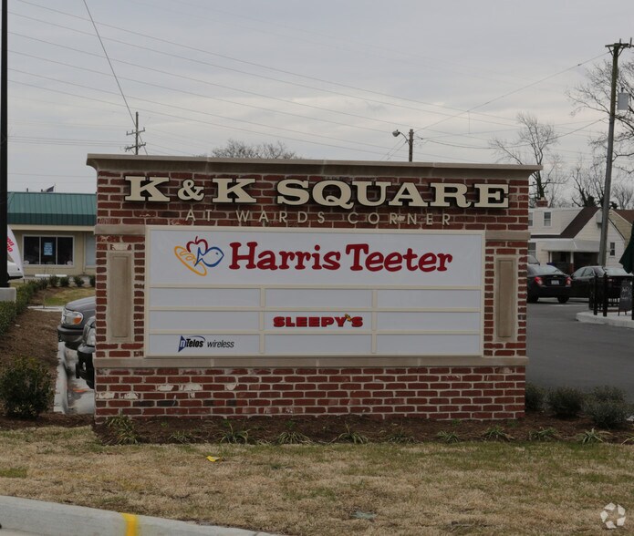 More Photos Of 7550 Granby St, Norfolk Supermarket For Lease