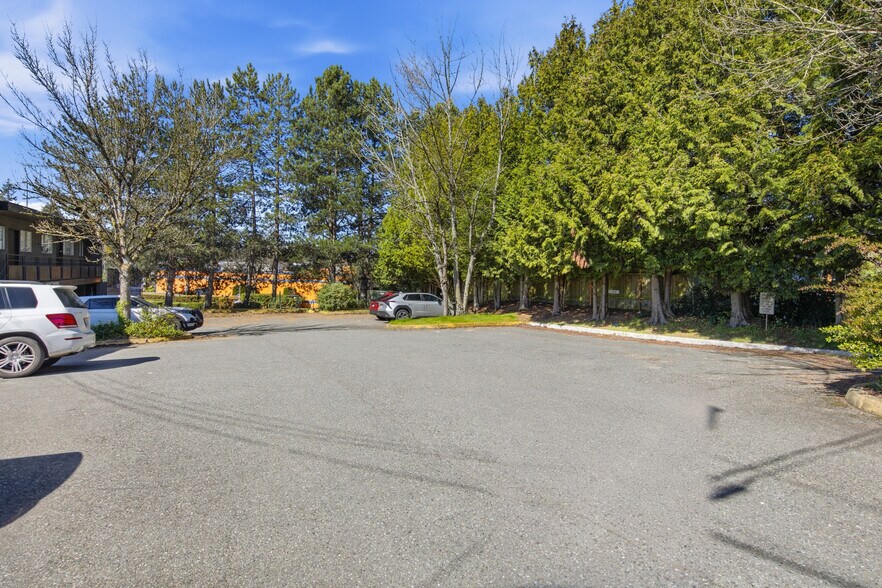 More Photos Of 5903 244th St SW, Mountlake Terrace Office Residential For Sale