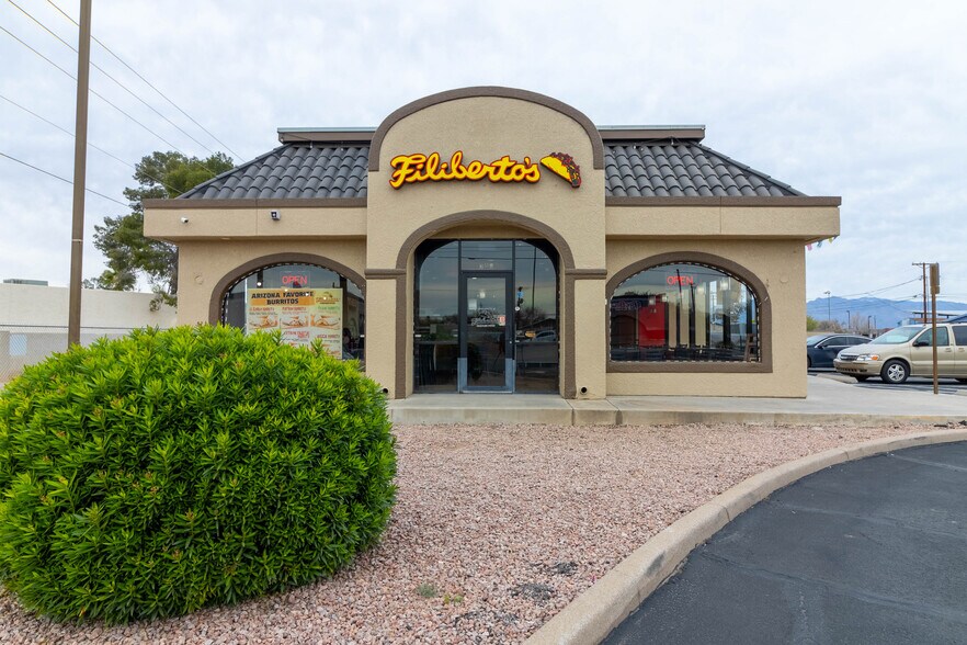 Primary Photo Of 708 W Ajo Way, Tucson Fast Food For Sale