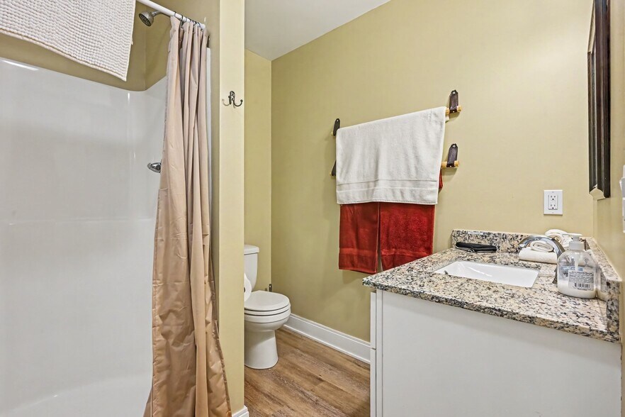 More Photos Of 57440 M 40, Marcellus Specialty For Sale