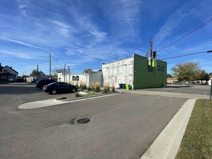 More Photos Of 11389-11397 W Jefferson Ave, River Rouge Storefront For Sale
