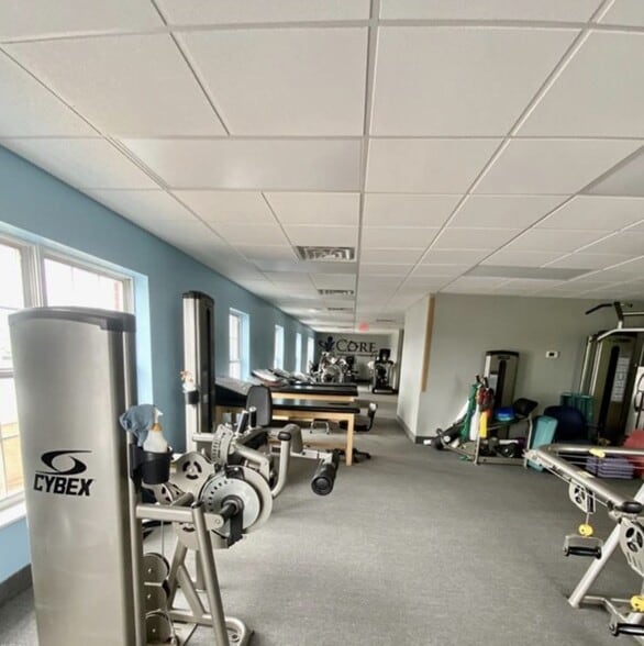 More Photos Of 1438 Som Center Rd, Cleveland Medical For Lease