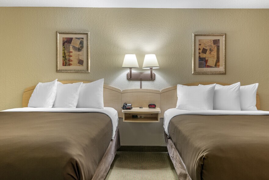 More Photos Of 52825 Indiana Route 933 N, South Bend Hotel For Sale