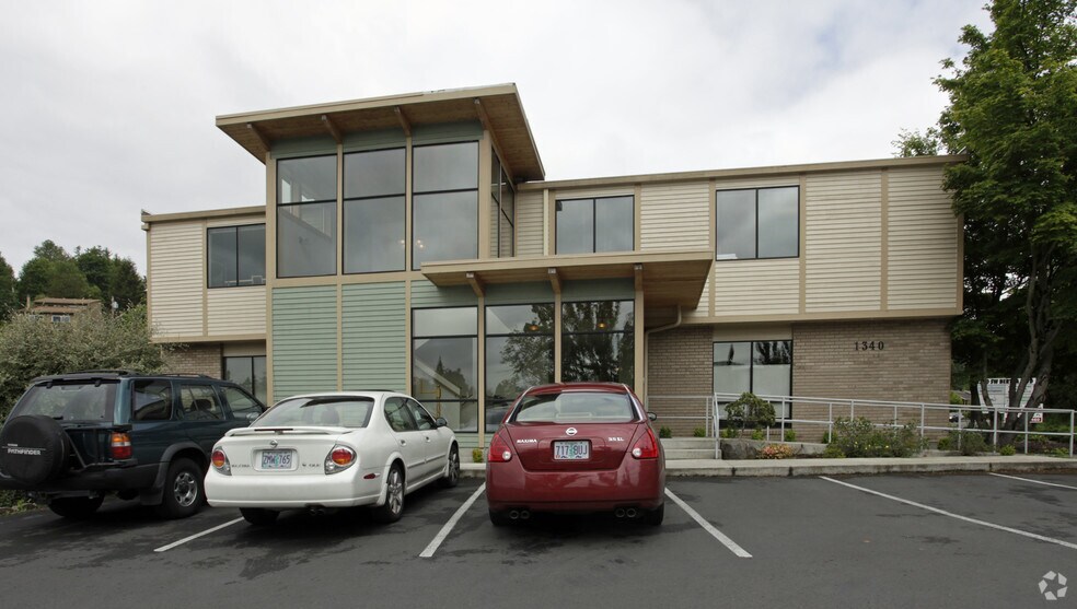 More Photos Of 1332-1340 SW Bertha Blvd, Portland Office For Lease