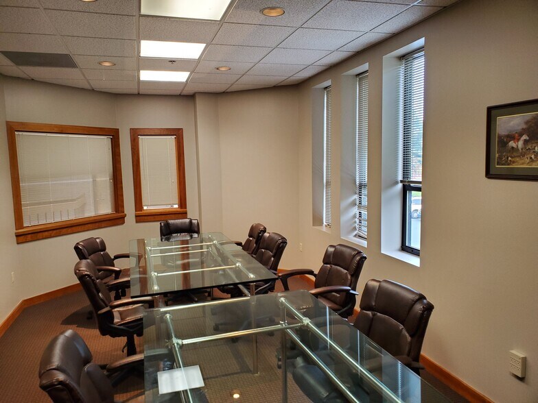 More Photos Of 121 Brick Kiln Rd, Chelmsford Medical For Lease