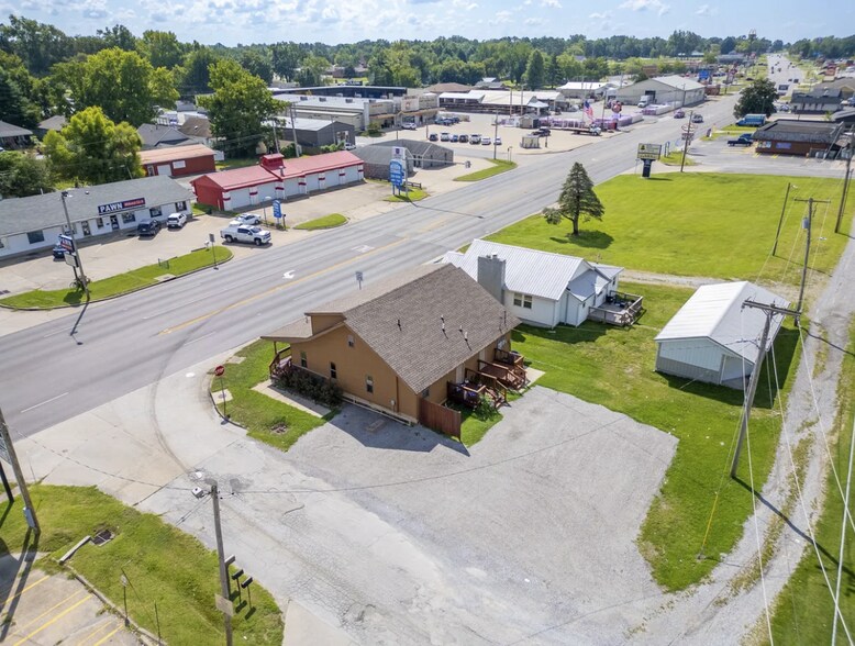 More Photos Of 1201 S Park Ave, Herrin Office For Sale