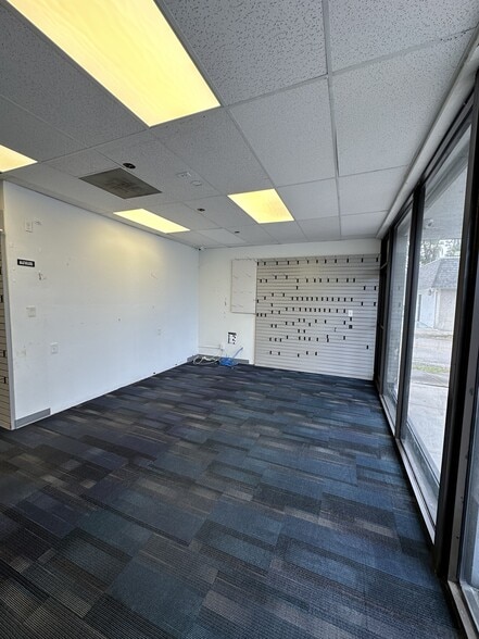 More Photos Of 29 N Federal Hwy, Hallandale Beach Freestanding For Lease