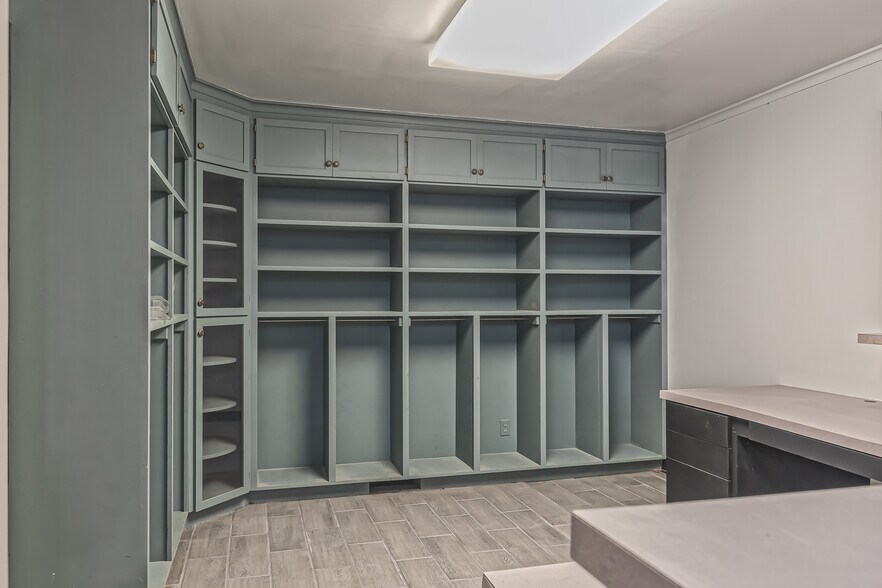 More Photos Of 9657 New Sapulpa Rd, Sapulpa Storefront Retail Office For Sale