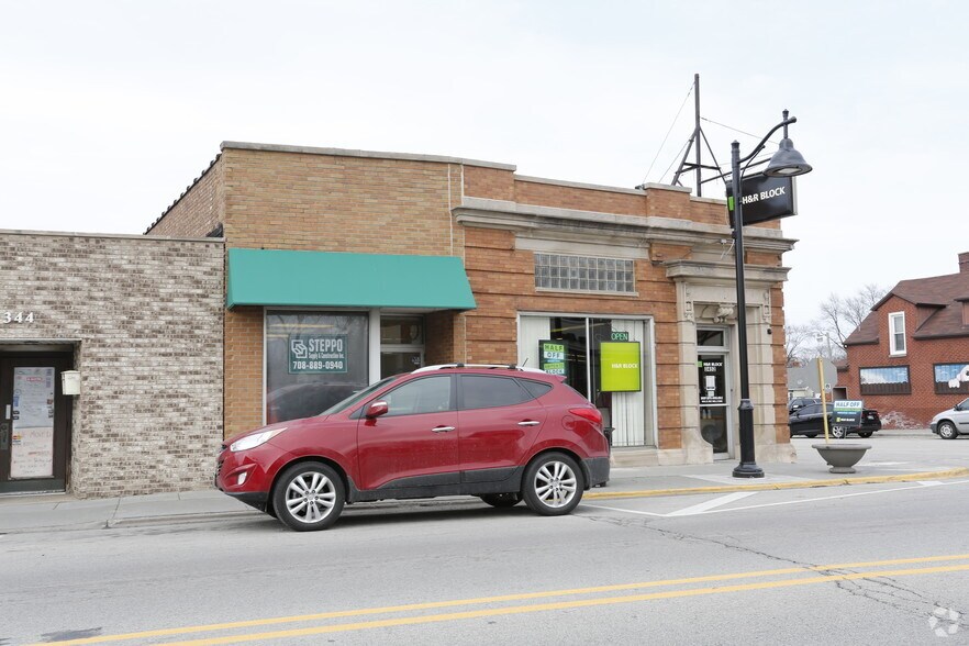 More Photos Of 3452 Ridge Rd, Lansing Office For Sale
