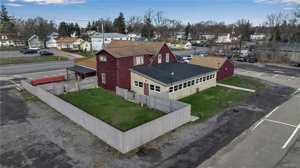 More Photos Of 3719 Abbott Rd, Orchard Park Restaurant For Sale