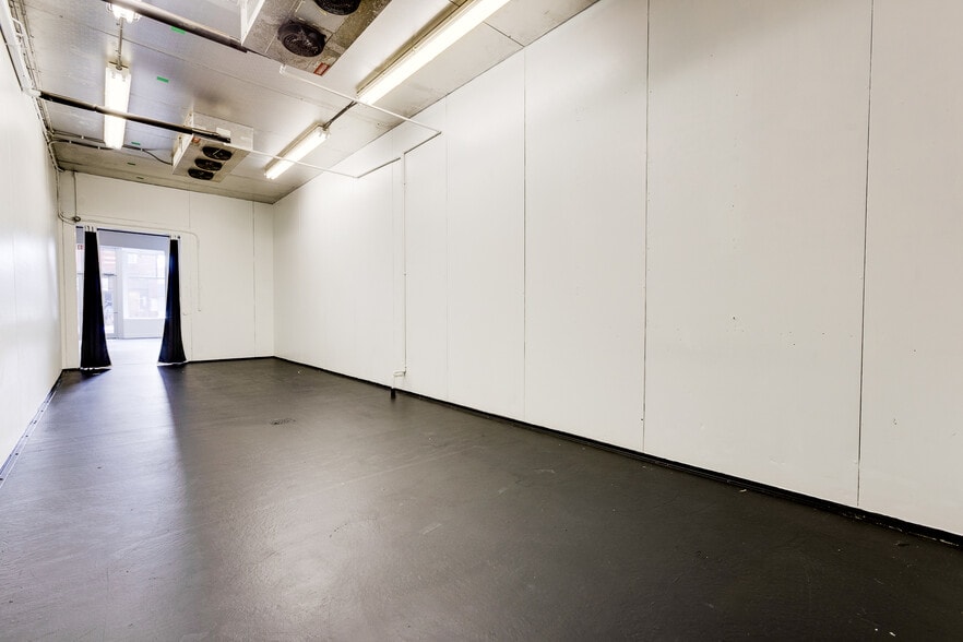 More Photos Of 829 E Warrington Ave, Pittsburgh Storefront Retail Office For Lease