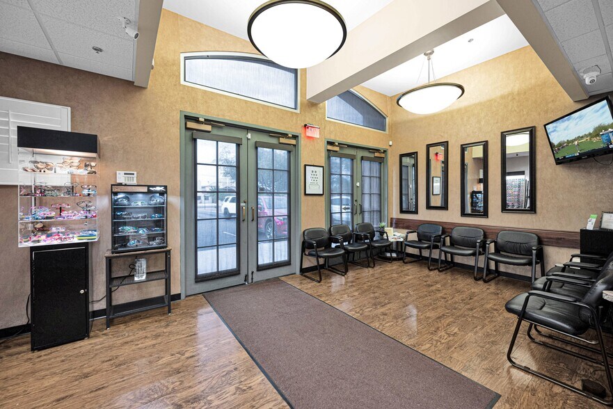 More Photos Of 8404 E Shea Blvd, Scottsdale Medical For Lease